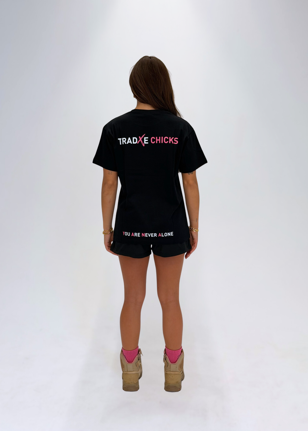 TRADXE CHICKS Classic Tee – Black