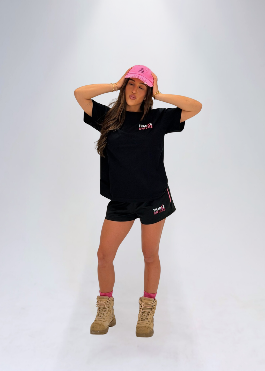 TRADXE CHICKS Classic Tee – Black